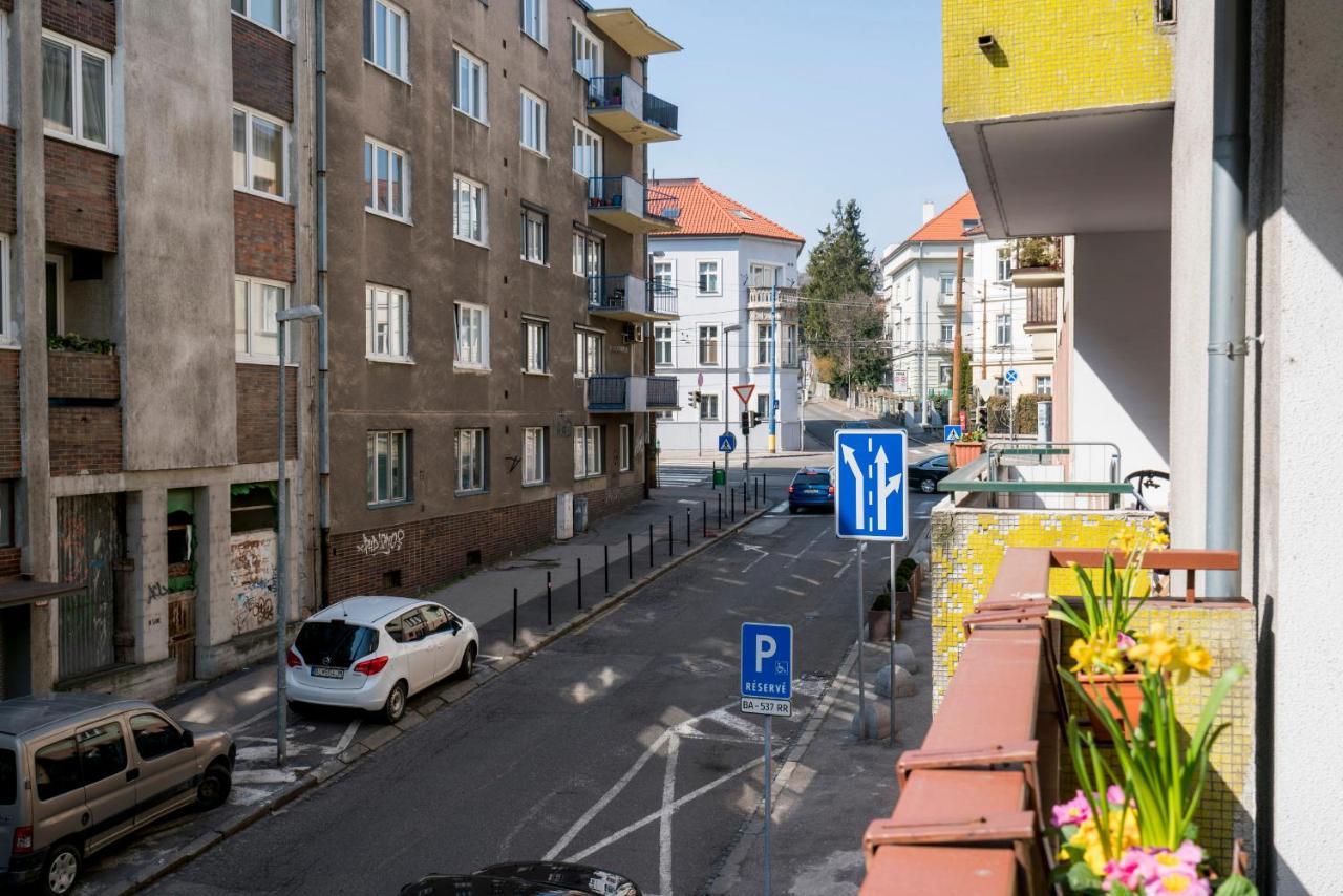 Stylish Centrally Located 1Br Apartment With Parking Bratysława Zewnętrze zdjęcie