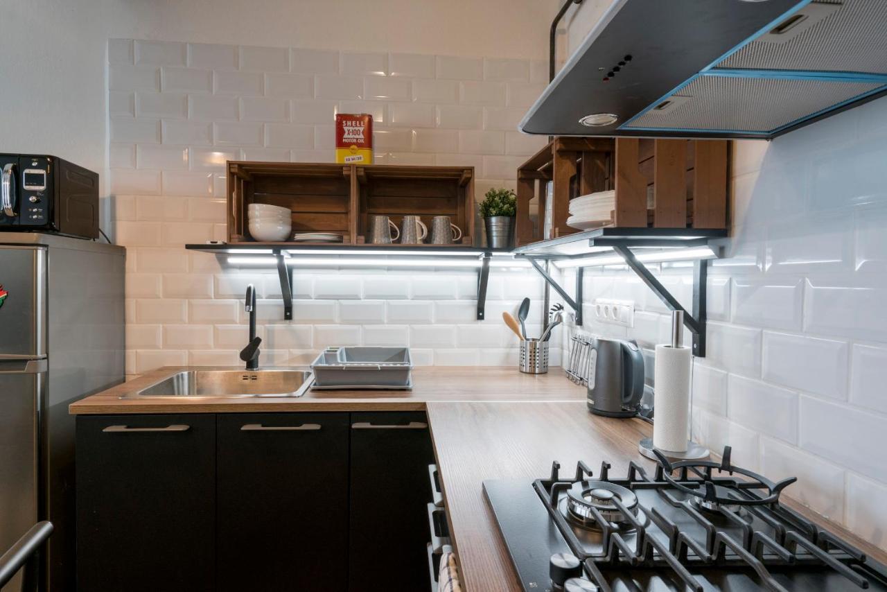 Stylish Centrally Located 1Br Apartment With Parking Bratysława Zewnętrze zdjęcie