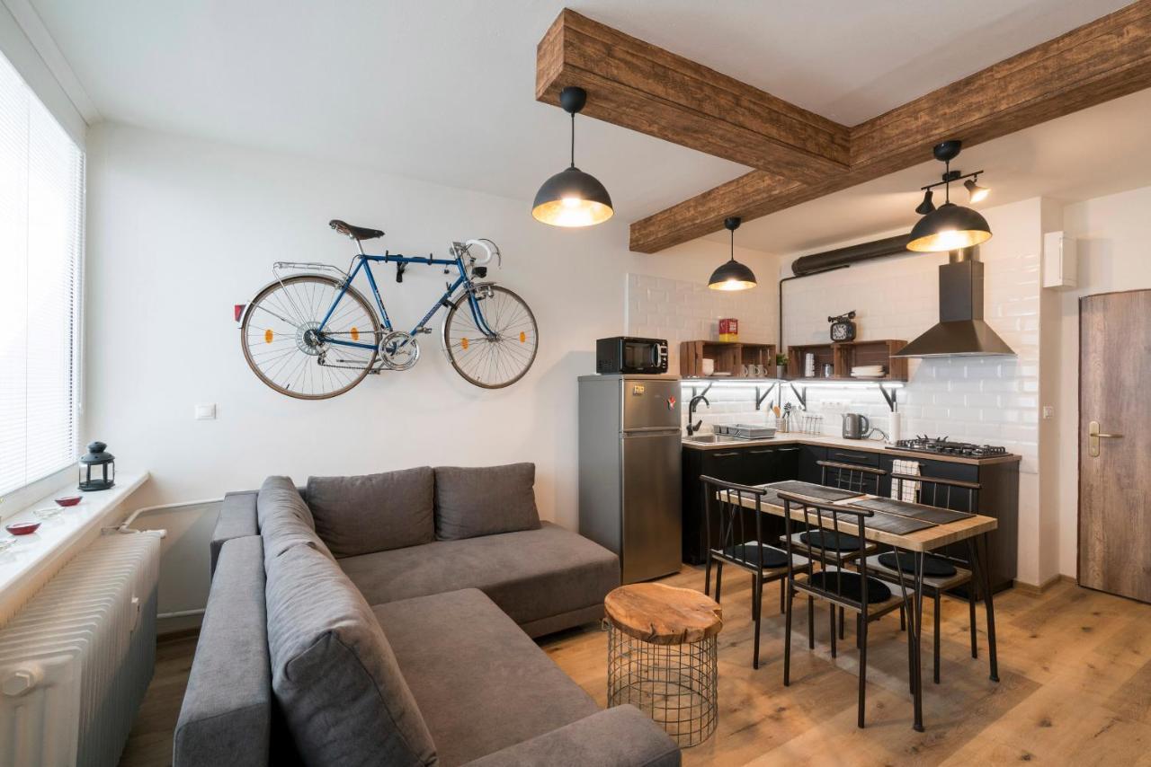 Stylish Centrally Located 1Br Apartment With Parking Bratysława Zewnętrze zdjęcie